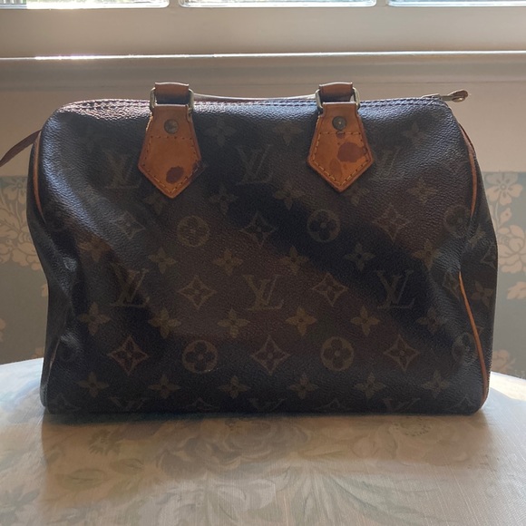 Louis Vuitton Speedy Bag - Picture 3 of 4
